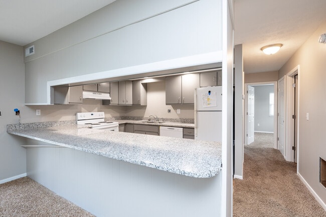 Building Photo - Shady Lane