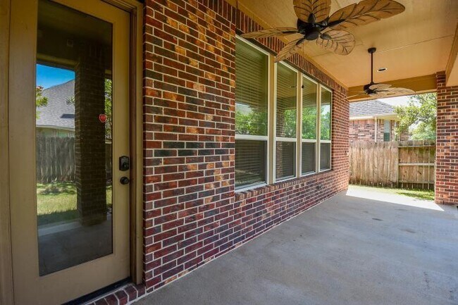 Building Photo - 6615 Rising Hills Ln