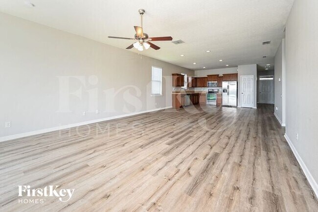 Building Photo - 10431 55th Ct E