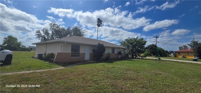 Building Photo - 1302 NE 9th St