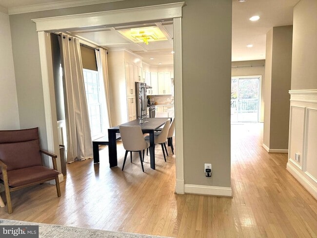 Building Photo - 21201 Sundial Ct