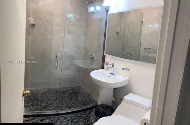 Building Photo - 3670 SW 12th St