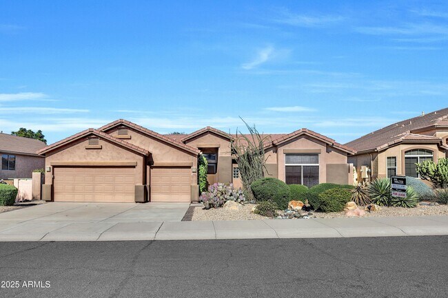 Primary Photo - 7446 E Glenn Moore Rd