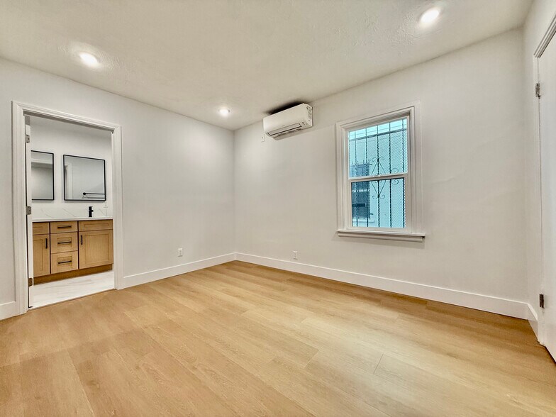 Building Photo - 1221 West Blvd