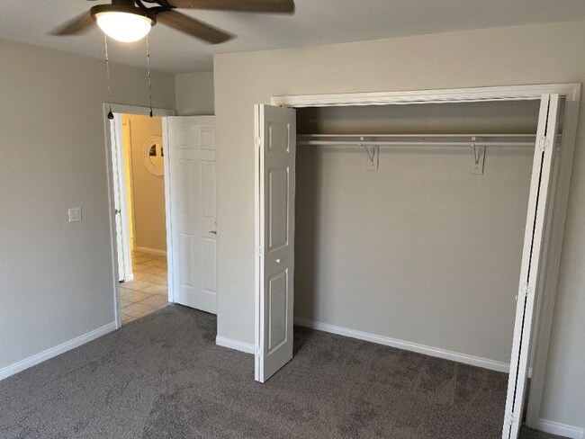 Building Photo - 1254 Los Meadows Dr