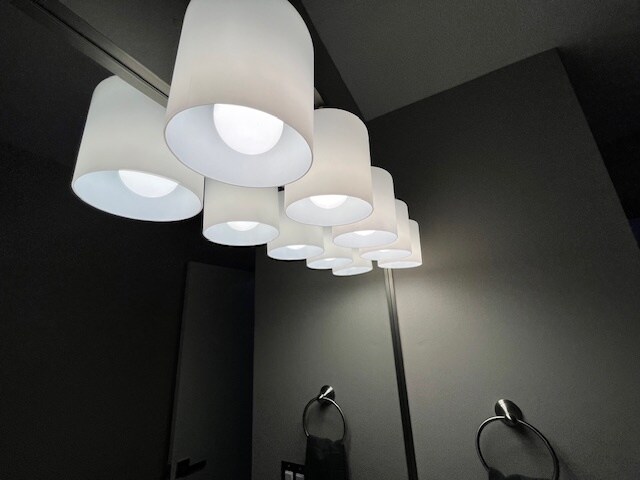 Building Photo - 3879 Polk St NE