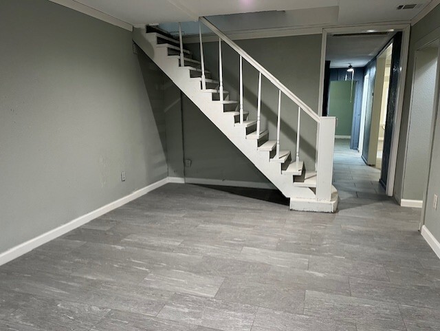 Building Photo - 1806 N Ave S