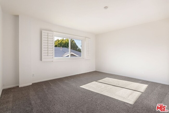 Building Photo - 1010 California Ave