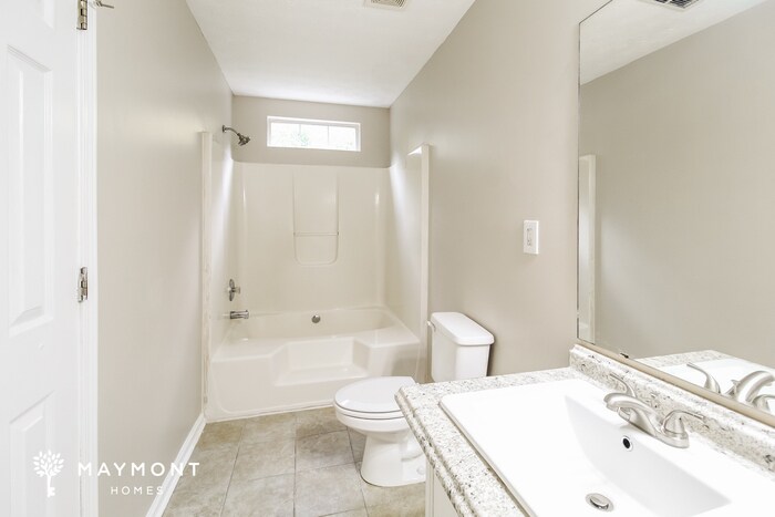 Building Photo - 800 Kilkenny Cir