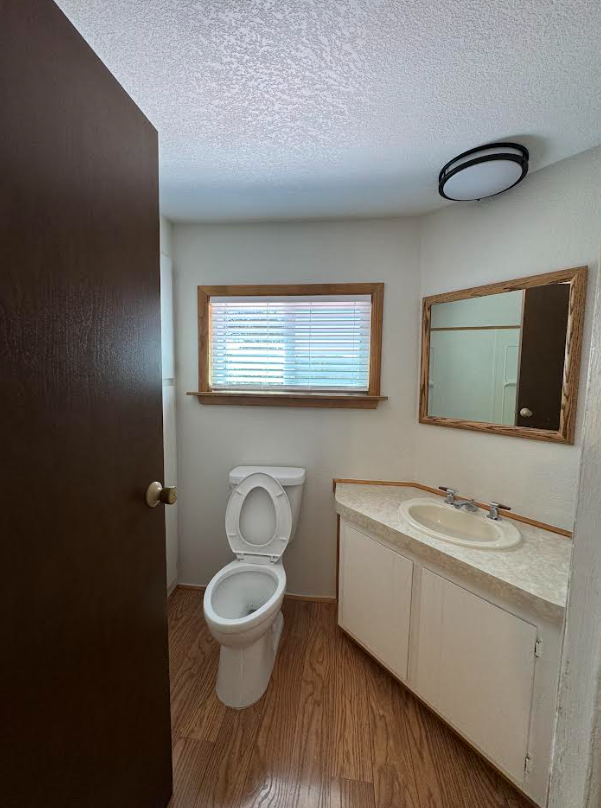 Building Photo - 327 Canyon Cir