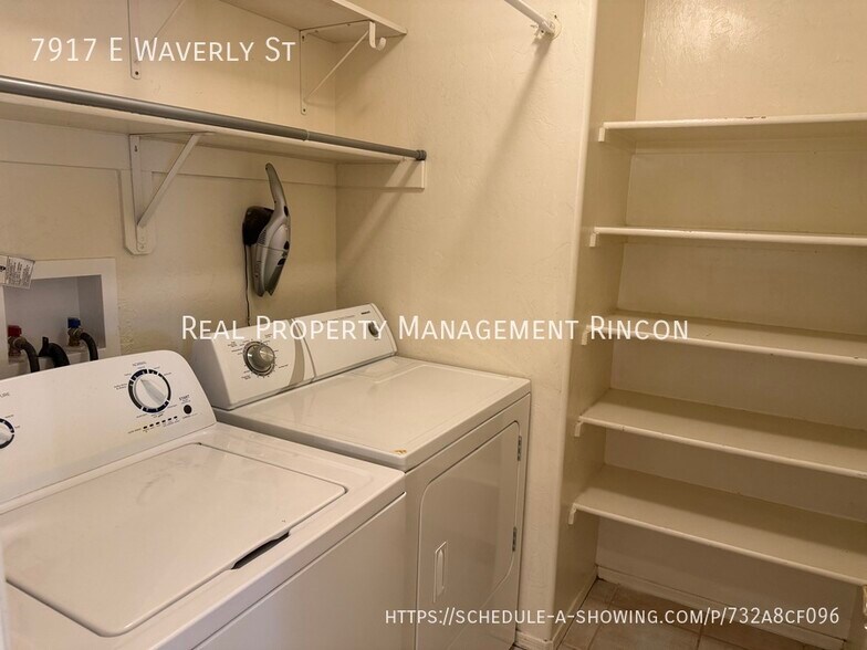 Building Photo - 7917 E Waverly St