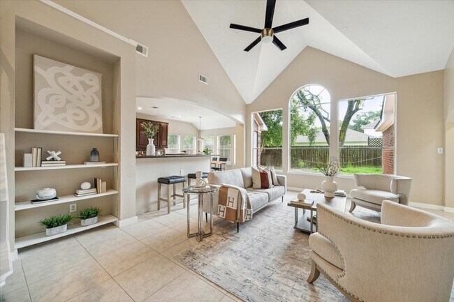 Building Photo - 17426 Little Riata Dr