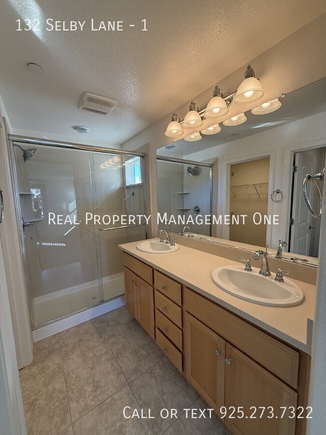 Building Photo - 132 Selby Lane