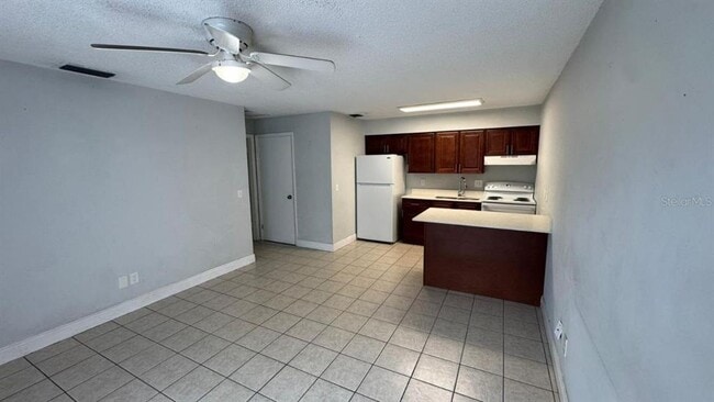 Building Photo - 2920 SE 50th Ct