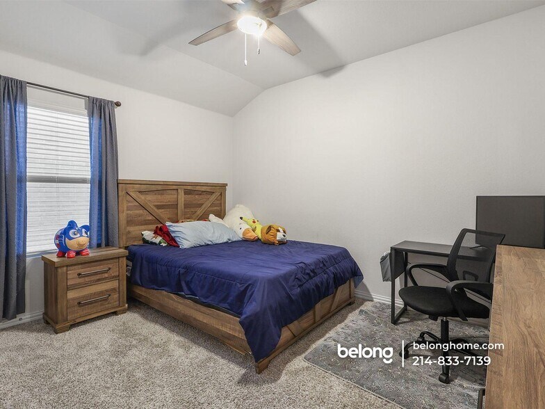 Building Photo - 3505 Kingsview Dr