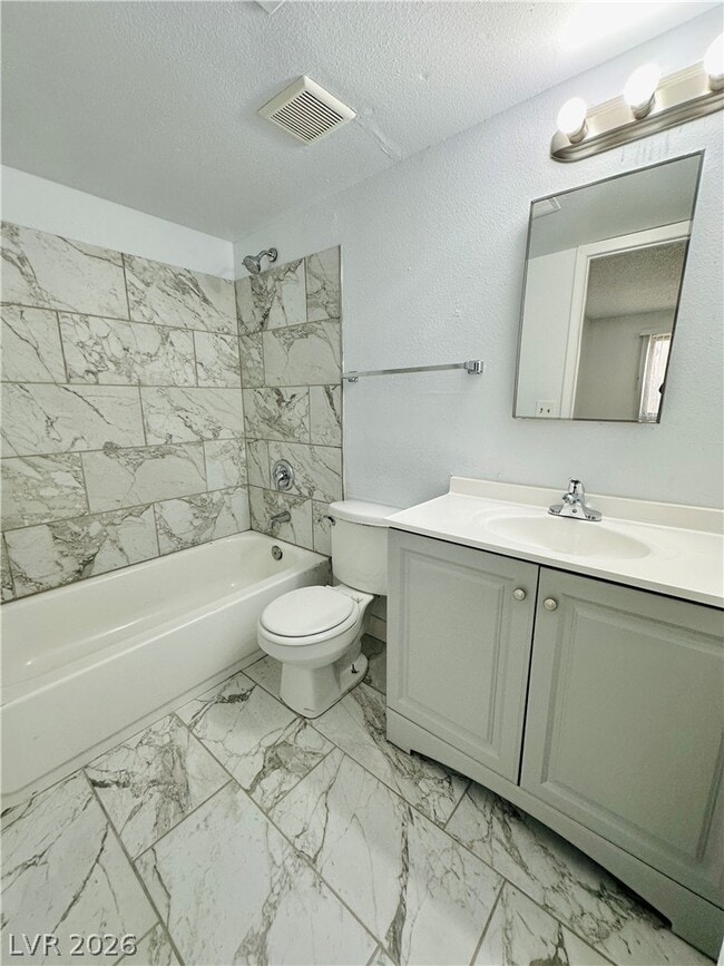 Building Photo - 3620 Ala Dr