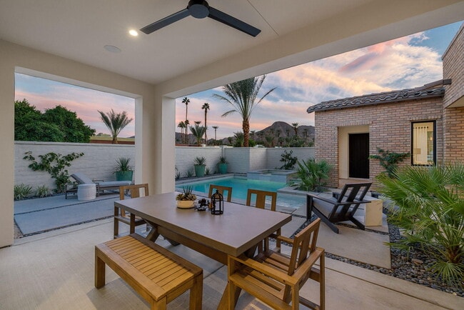 Building Photo - 75213 Hancock Pl