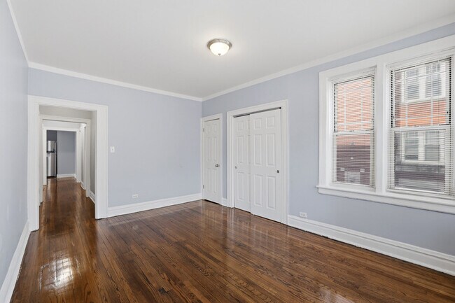 Building Photo - 7816 S Cornell Ave