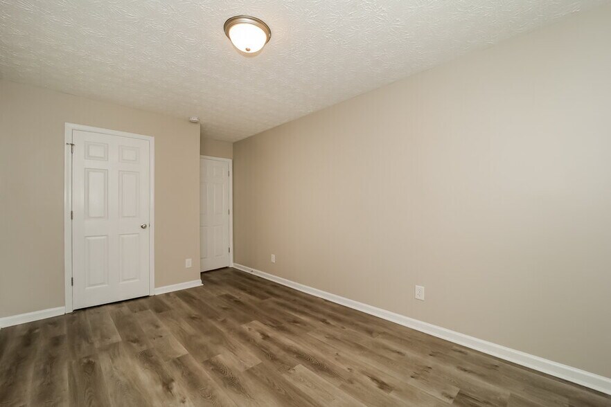 Building Photo - 208 Arbor Creek Dr