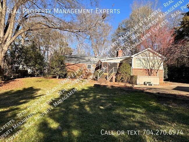 Building Photo - Stunning 3BR/3BA Home in Charlotte!