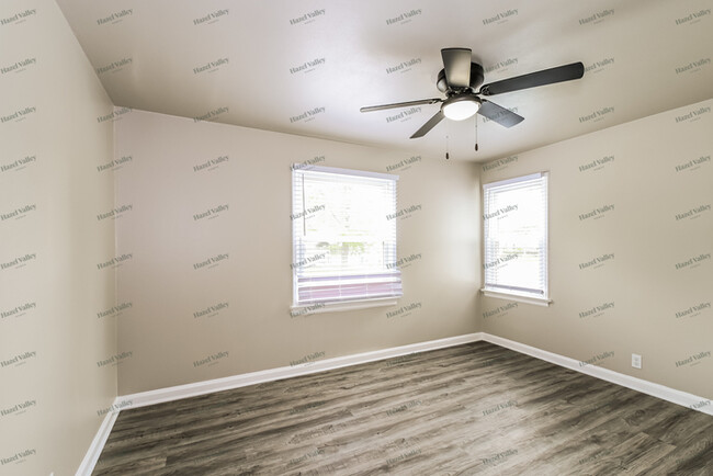 Building Photo - 10148 Coburg Lands Dr