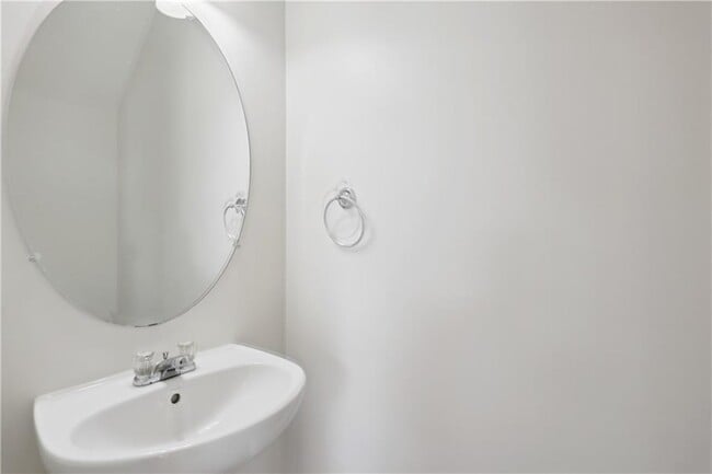 Building Photo - 276 Hiawassee Dr