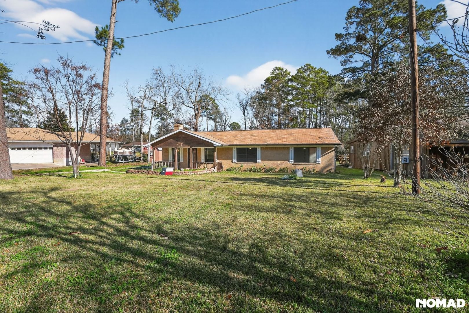 Building Photo - 372 Creekside Estates