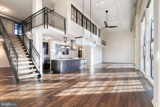 Building Photo - Live in luxury in the heart of Baltimore's esteemed Little Italy neighborhood!