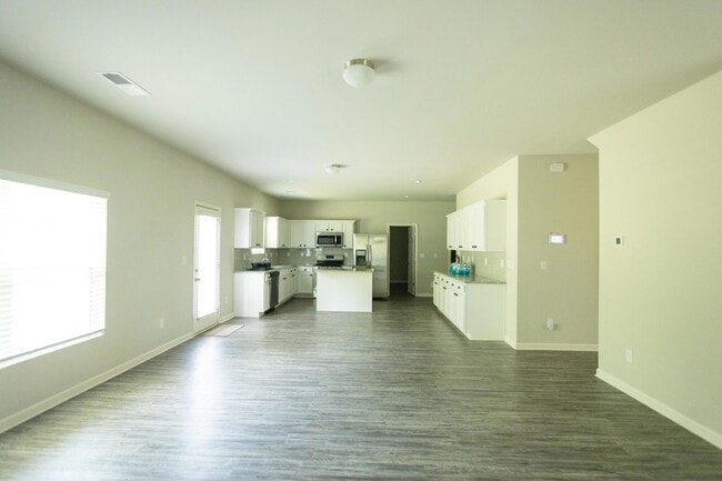 Building Photo - 1115 Dietrich Ln