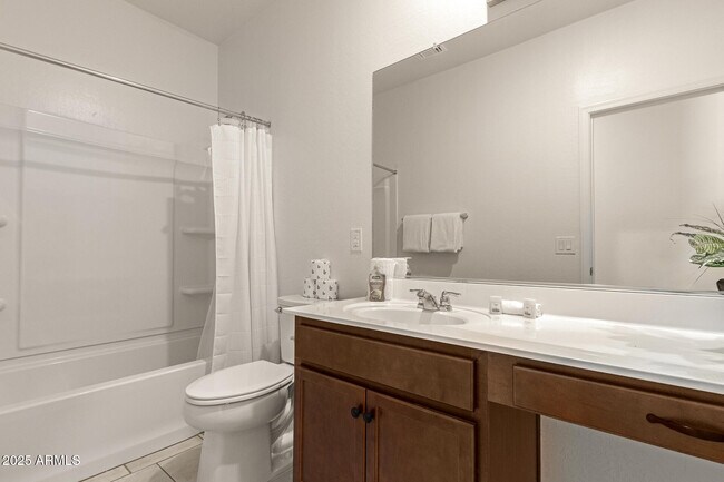 Building Photo - 1017 S 7th St