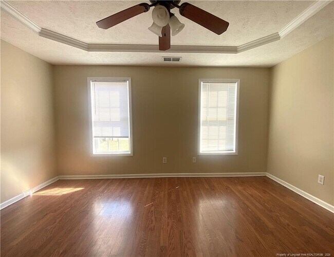 Building Photo - 675 Americana Dr