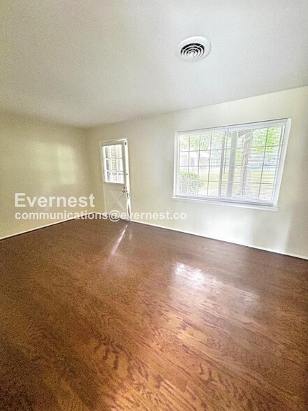 Building Photo - 1403 Calander Ct