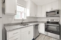 Building Photo - Two bedroom bath and half Townhome