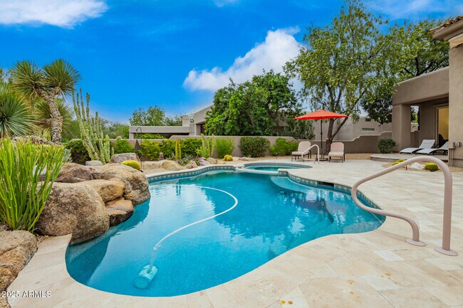 Building Photo - 7485 E Tumbleweed Dr