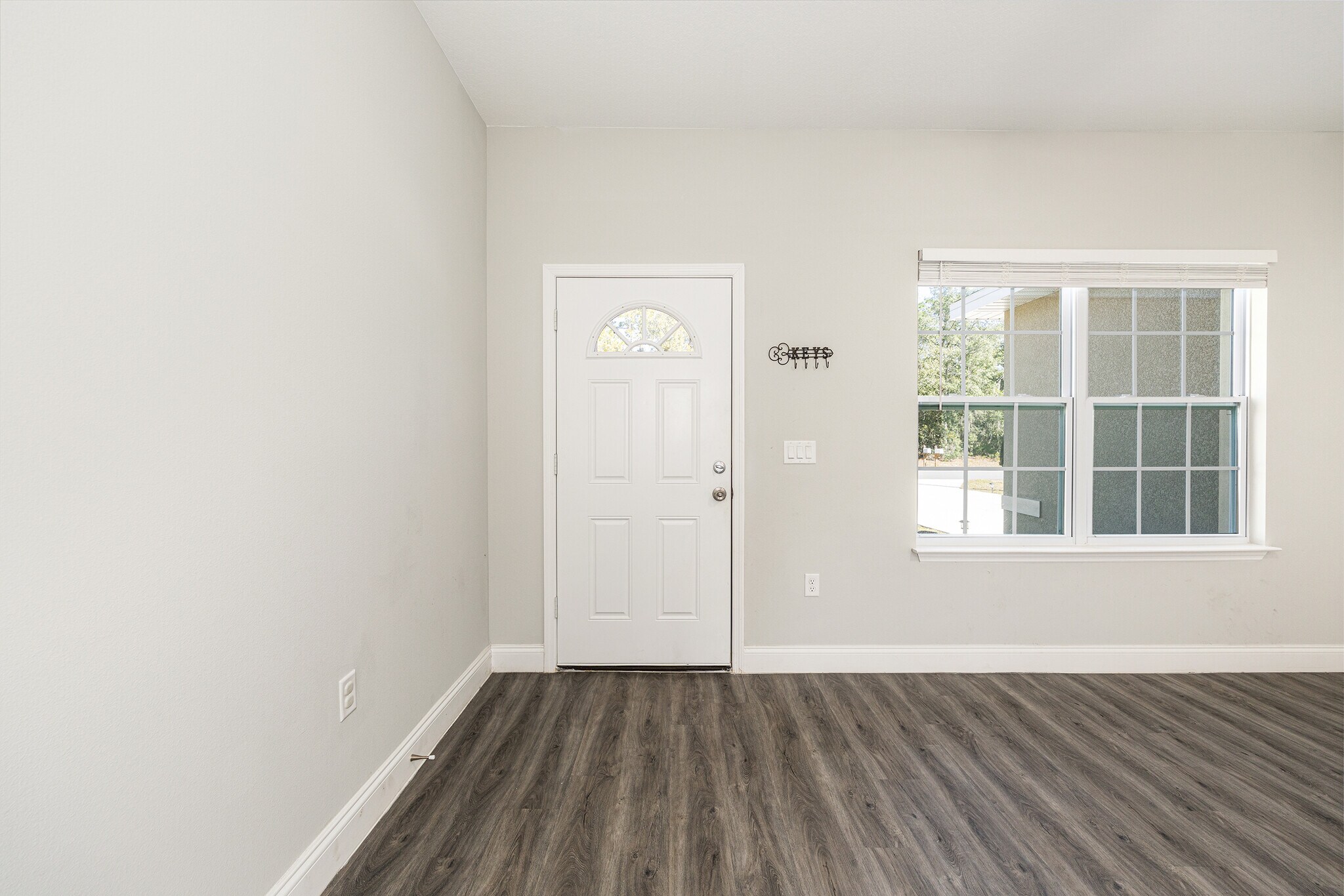 Building Photo - 5998 SW 154th Street Rd