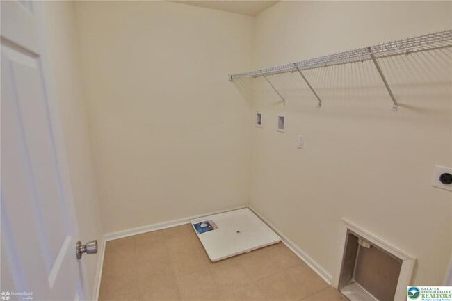 Building Photo - 1402 Caspian St