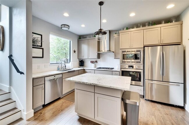 Building Photo - 1311 Justin Ln