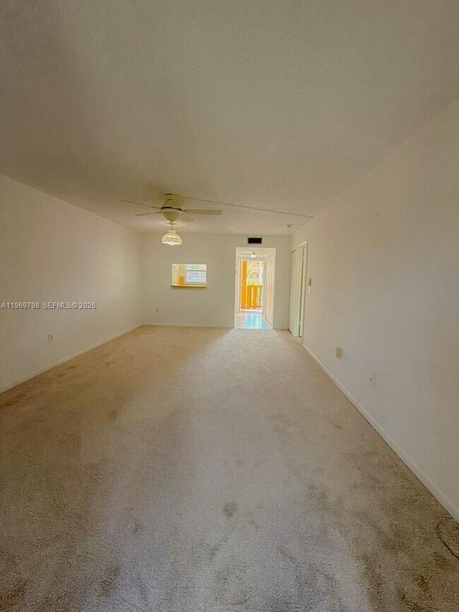 Building Photo - 6750 Royal Palm Blvd