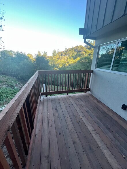 Building Photo - 40 La Encinal