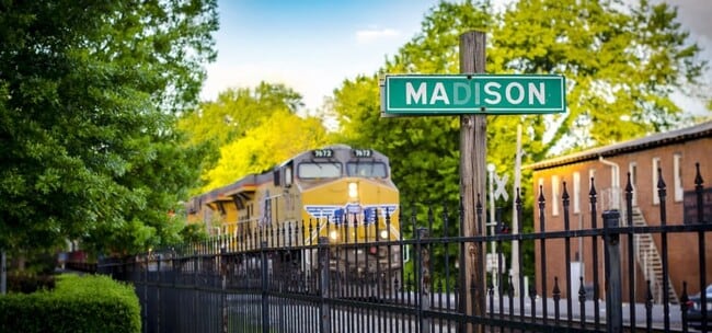 Building Photo - 12917 Tallulah Dr