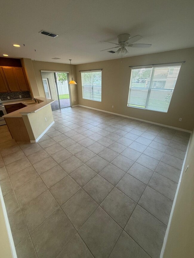 Building Photo - 4576 Barbados Loop