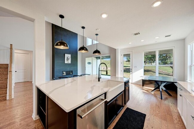 Building Photo - 156 Verdejo Dr