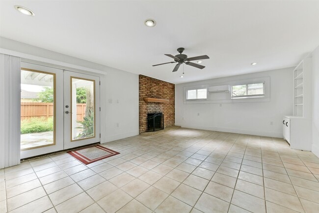 Building Photo - 4701 Avenue N 1/2 Rear