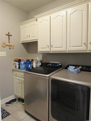 Building Photo - 14 Emily Cove