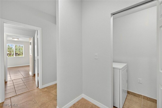 Building Photo - 13150 Bella Casa Cir