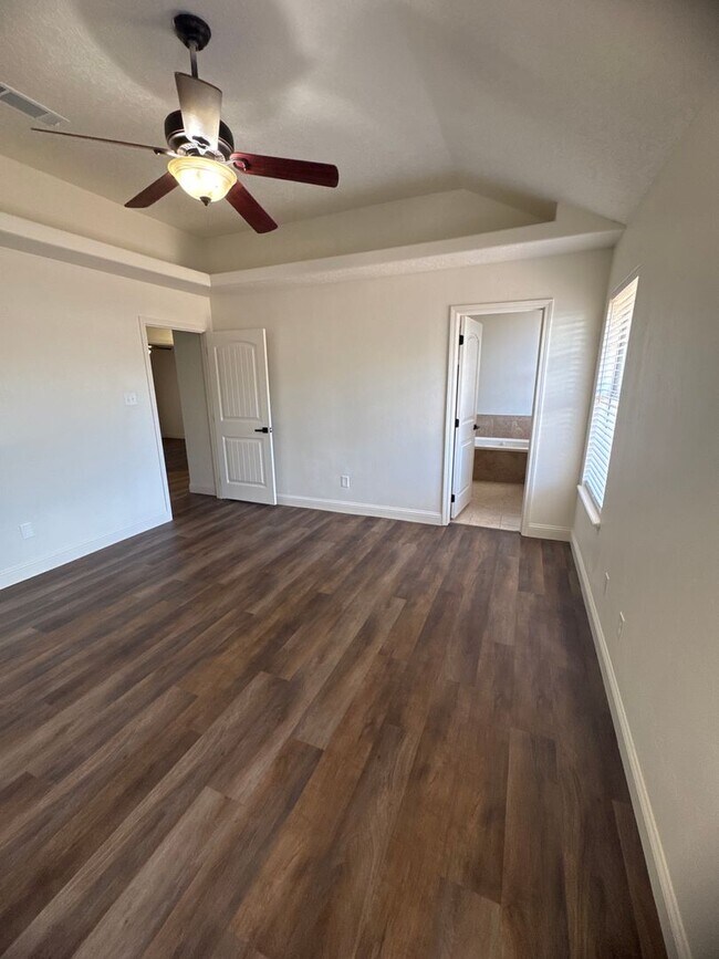 Building Photo - LIVE IN LUXURY Beautiful 4-bedroom, 2-bath Home