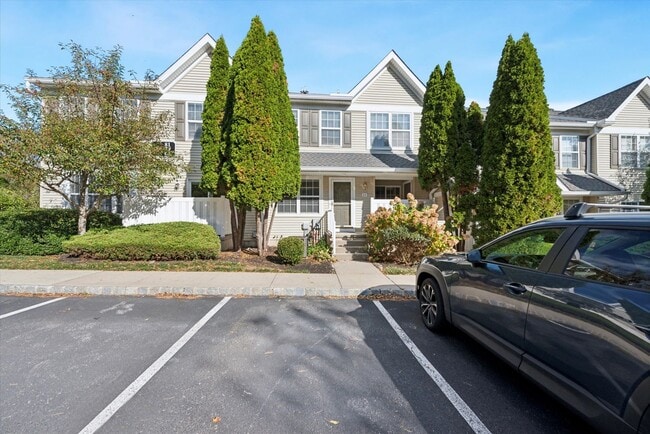 Building Photo - Beautiful 2BR/2.5BA Townhome in Byers Station with Finished Basement & Community Amenities