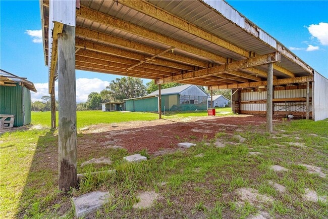 Building Photo - 3/2 Farm Home on 18.25 acres
