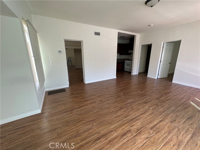 Building Photo - 463 N Marengo Ave