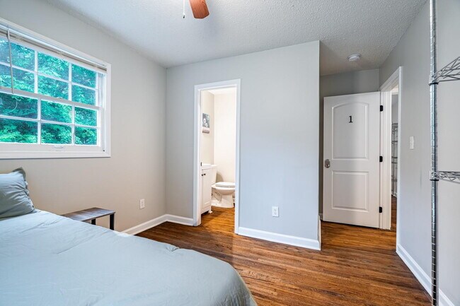 Building Photo - THE CORVAIR l Gorgeous Atlanta House, Close to Parks & Amenities